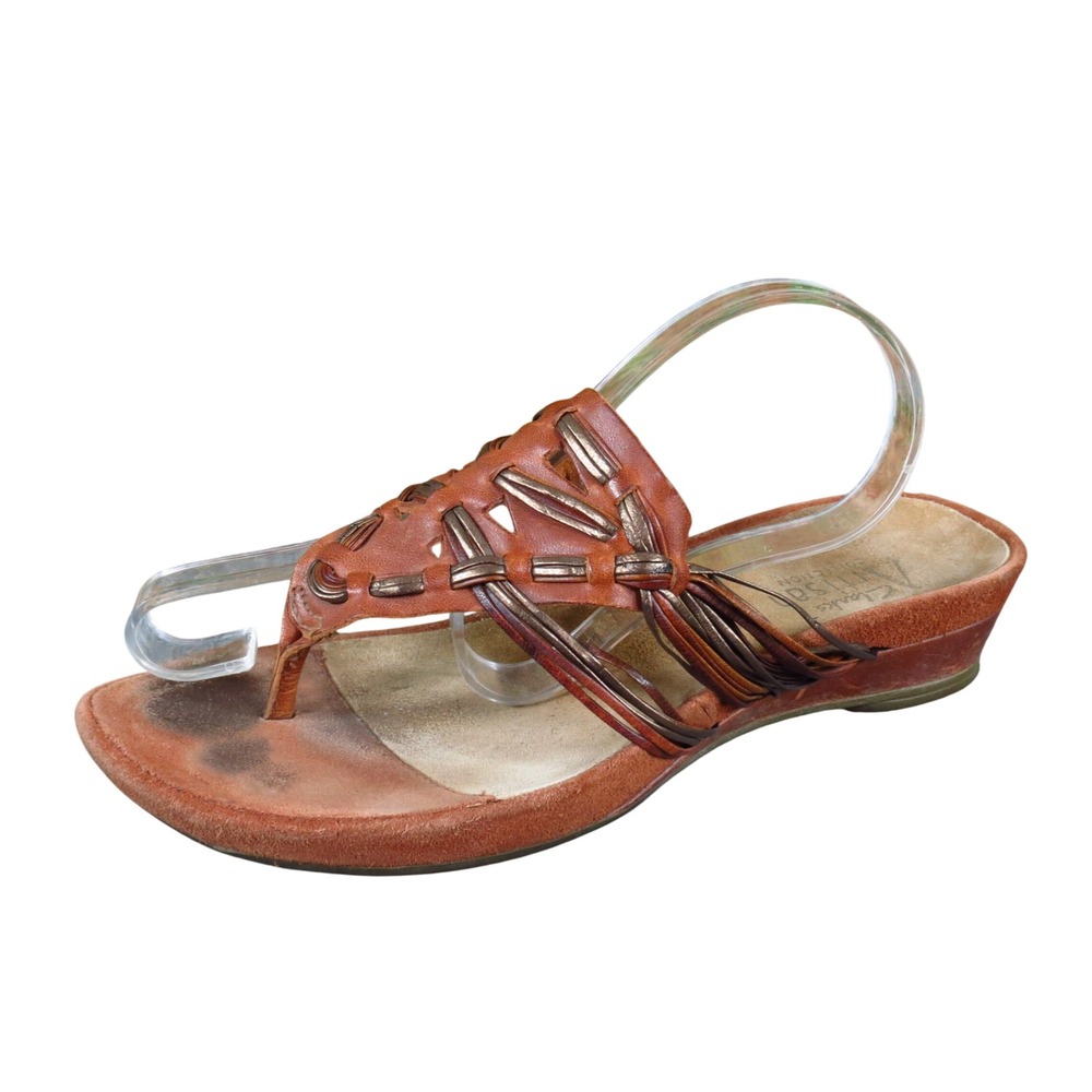 Clarks Artisan Collection Womens Thong Sandals Size 6.5M Summer Brown Leather